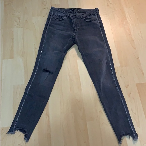 Zara jeans with Crystals on side - Picture 3 of 10